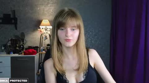 Snapshot of miss___alisa chatting on 06/25/26, 07:51 Alisa NONNUDE online show from 06/25/26, 07:51