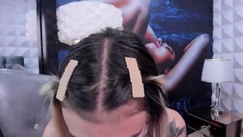 miss___angel online show from 09/26/25, 06:12