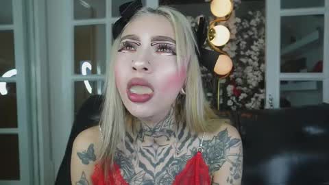 Snapshot of miss___angel chatting on 02/03/26, 11:04 miss___angel online show from 02/03/26, 11:04