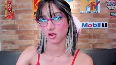 Salome online show from 11/20/25, 06:40