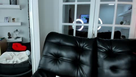 Snapshot of miss__anastasia chatting on 01/22/25, 11:12 Anastisia online show from 01/22/25, 11:12