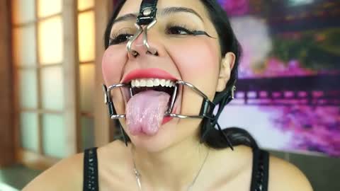 Anastisia online show from 11/21/25, 11:09