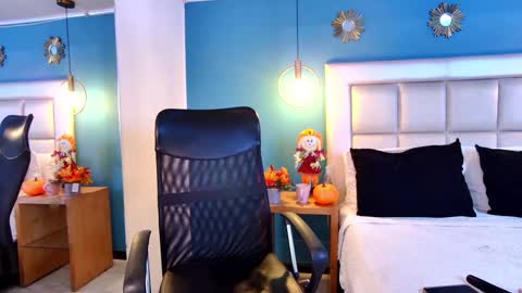 Snapshot of miss__ary_ chatting on 10/08/25, 12:14 miss__ary_ online show from 10/08/25, 12:14