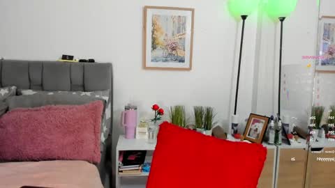 miss__jones_ online show from 05/20/26, 02:51