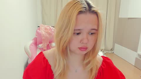 miss__selena online show from 01/19/25, 06:00