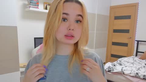 miss__selena online show from 02/06/25, 07:07