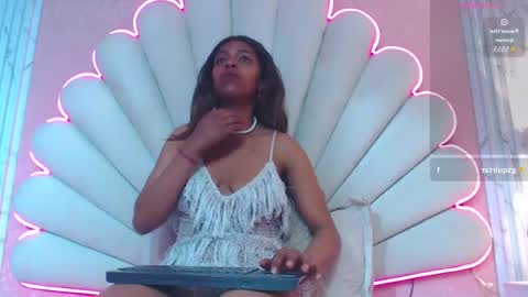 Snapshot of miss__smith_ chatting on 09/27/25, 04:01 miss__smith_ online show from 09/27/25, 04:01