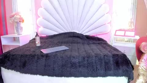 miss__star_ online show from 05/11/26, 04:04