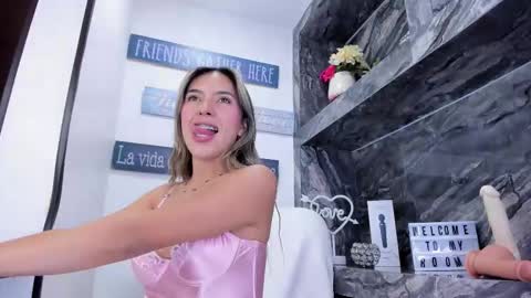 Zoe online show from 11/24/25, 06:18