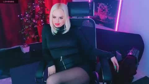 miss_alice_silver online show from 06/22/26, 05:32