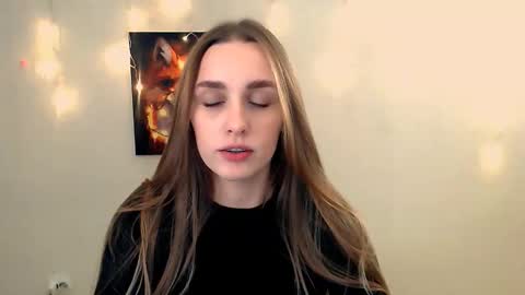 Angelina online show from 11/25/25, 10:15