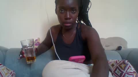 Snapshot of miss_atitude chatting on 09/22/25, 09:44 miss_atitude online show from 09/22/25, 09:44