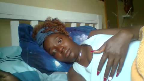 Snapshot of miss_atitude chatting on 09/27/25, 07:13 miss_atitude online show from 09/27/25, 07:13