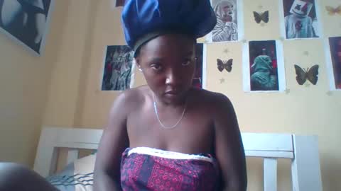 Snapshot of miss_atitude chatting on 09/30/25, 09:14 miss_atitude online show from 09/30/25, 09:14