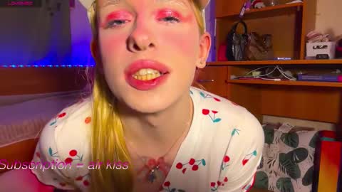 Snapshot of miss_barbie1 chatting on 02/14/26, 04:26 Anya online show from 02/14/26, 04:26