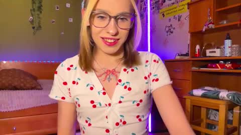 Anya online show from 03/03/26, 04:13