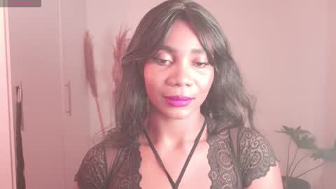 Snapshot of miss_benz chatting on 11/24/25, 01:11 miss_benz online show from 11/24/25, 01:11