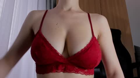 Snapshot of miss_boobtastic chatting on 04/02/26, 12:03 Ivy online show from 04/02/26, 12:03