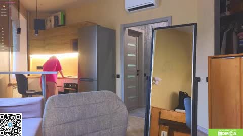 Sandy online show from 04/01/26, 01:17