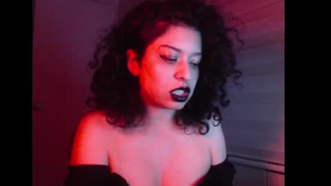 Snapshot of miss_carmila chatting on 09/16/25, 12:11 Miss Carmila online show from 09/16/25, 12:11