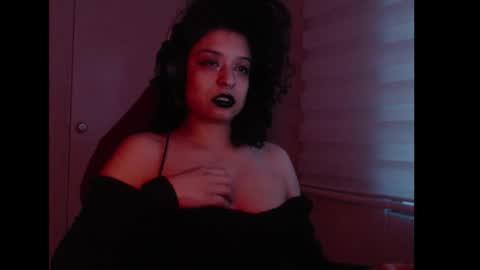 Snapshot of miss_carmila chatting on 10/06/25, 10:51 Miss Carmila online show from 10/06/25, 10:51