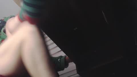 Snapshot of miss_carmila chatting on 12/04/25, 02:43 Miss Carmila online show from 12/04/25, 02:43