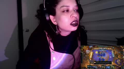 Snapshot of miss_carmila chatting on 12/18/25, 12:49 Miss Carmila online show from 12/18/25, 12:49