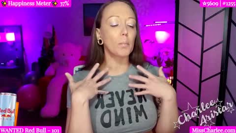 Snapshot of miss_charlee chatting on 09/27/25, 01:43 theMissCharlee online show from 09/27/25, 01:43