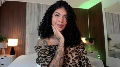 CANDELA CASTRO  online show from 01/13/26, 11:37