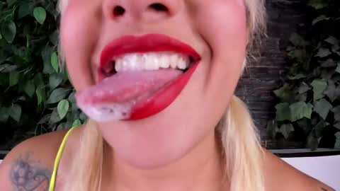 Snapshot of miss_danika chatting on 02/22/25, 11:13 Danika online show from 02/22/25, 11:13