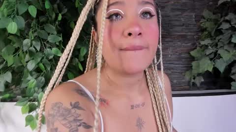 Snapshot of miss_danika chatting on 09/10/25, 10:59 Danika online show from 09/10/25, 10:59