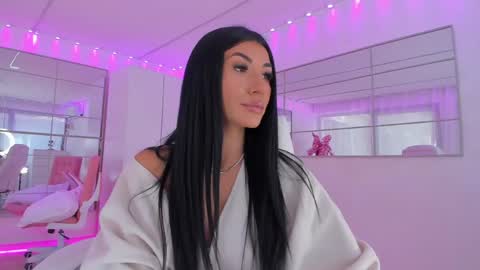 miss_diamond__ online show from 04/09/26, 08:09