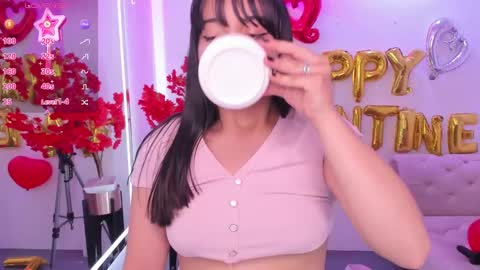 Snapshot of miss_dolly1 chatting on 02/18/25, 06:04 Melanie online show from 02/18/25, 06:04