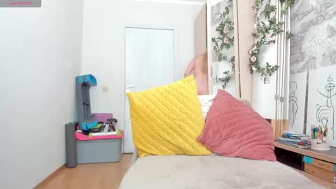 April online show from 03/10/26, 07:35