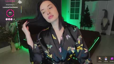 Elia online show from 12/19/25, 03:19