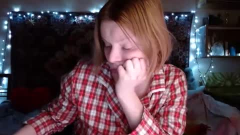Snapshot of miss_elistia_ chatting on 03/03/25, 06:55 Elis online show from 03/03/25, 06:55