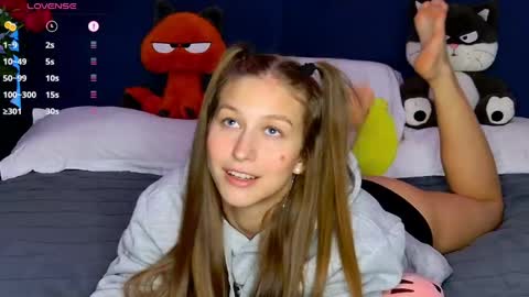 Emily online show from 05/01/26, 05:17