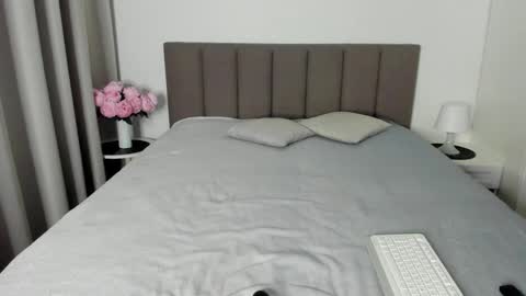 Emily online show from 03/08/25, 05:22