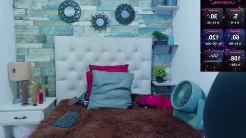 miss_evans_ online show from 05/16/26, 02:38