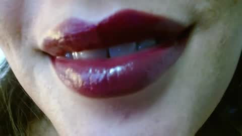 Snapshot of miss_evoleth2 chatting on 06/22/26, 05:15 Miss Evoleth online show from 06/22/26, 05:15