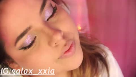 Snapshot of miss_galaxxia chatting on 10/22/25, 07:35 Elisabeth IG galax xxia online show from 10/22/25, 07:35