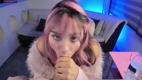 insta    online show from 03/13/26, 04:35