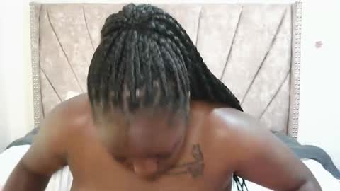 Snapshot of miss_godess chatting on 11/17/25, 09:37 miss_godess online show from 11/17/25, 09:37