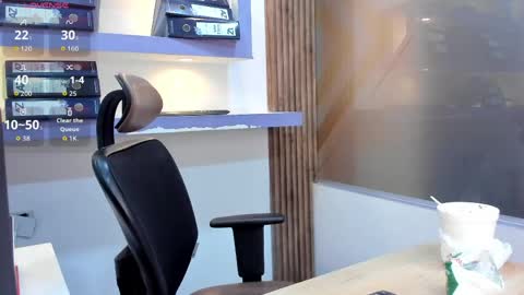 miss_horney online show from 04/15/26, 02:13