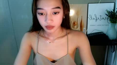 miss_j222 online show from 04/29/26, 11:25