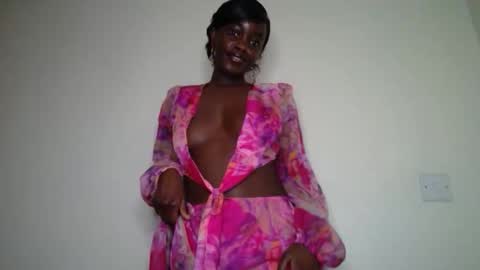 Snapshot of miss_jamilla255 chatting on 09/15/25, 06:35 SensuElle WHAT I DONT SHOW HERE... YOULL ONLY SEE IN PRIVATE online show from 09/15/25, 06:35