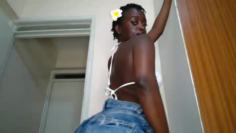 Snapshot of miss_jamilla255 chatting on 11/05/25, 07:08 SensuElle WHAT I DONT SHOW HERE... YOULL ONLY SEE IN PRIVATE online show from 11/05/25, 07:08