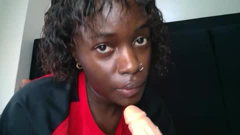 Snapshot of miss_jamilla255 chatting on 11/17/25, 05:46 SensuElle WHAT I DONT SHOW HERE... YOULL ONLY SEE IN PRIVATE online show from 11/17/25, 05:46