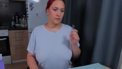 Jess online show from 10/23/25, 02:16