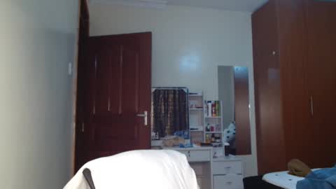 Snapshot of miss_kiarrafit chatting on 12/12/24, 07:26 Miss Kiarrafit online show from 12/12/24, 07:26